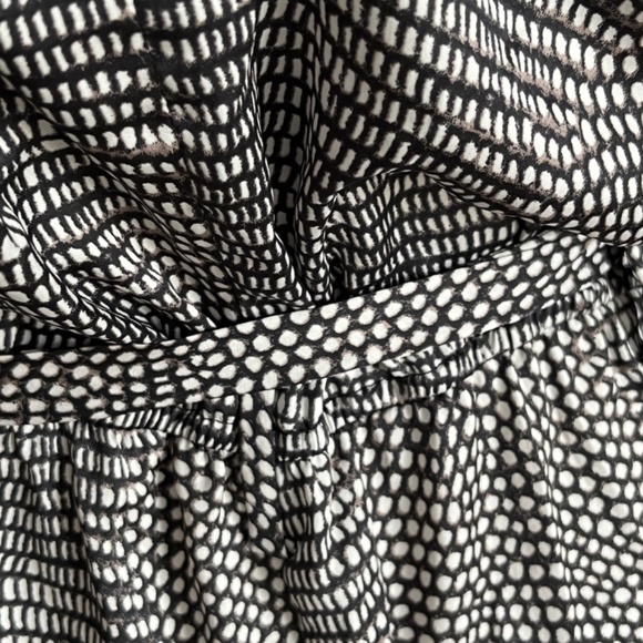 BCBG MaxAzria Black/White Polkadot Belted Short Romper/Jumpsuit S - Picture 7 of 14